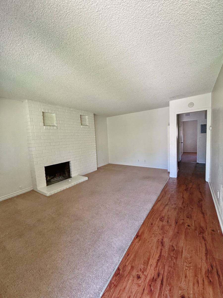Apartment for rent at 1130 W 9th St #B, Corona, CA 92882