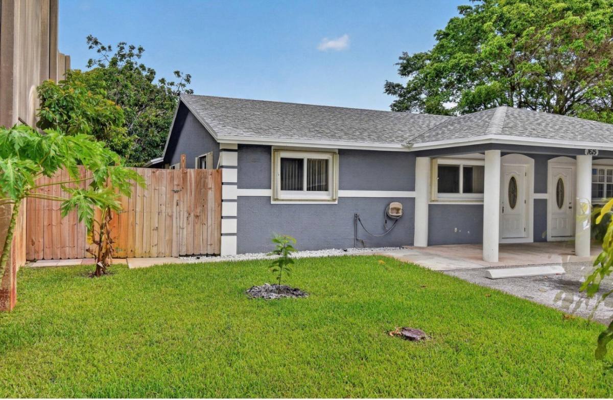 House for rent at 1615 Shirley Court, Lake Worth, FL 33462