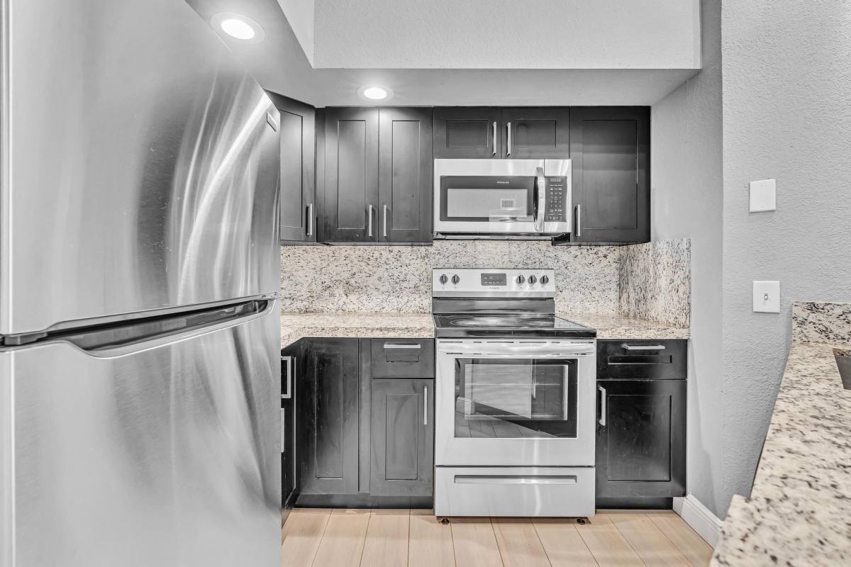 Apartment for rent at 3300 Pinewalk Dr N #1925, Pompano Beach, FL 33063