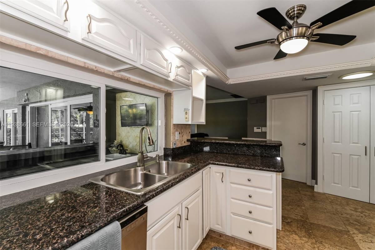House for rent at 283 Forest Hills Blvd, Naples, FL 34113