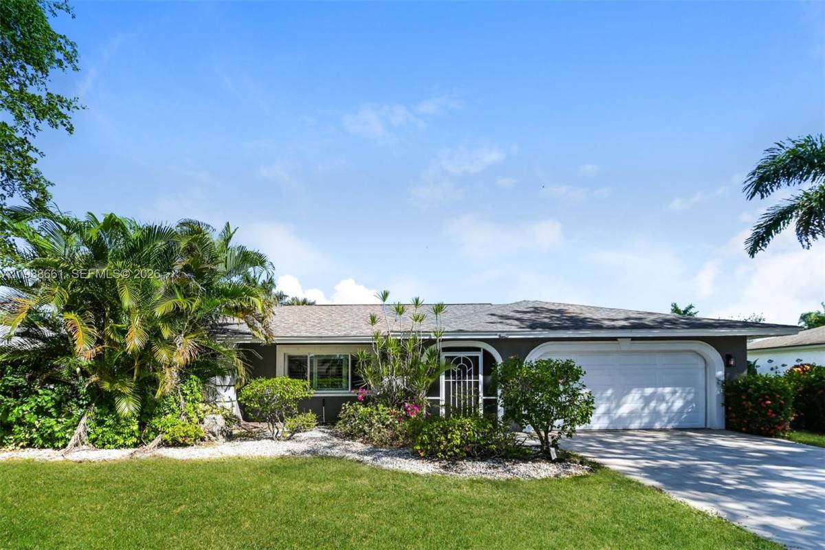 House for rent at 283 Forest Hills Blvd, Naples, FL 34113