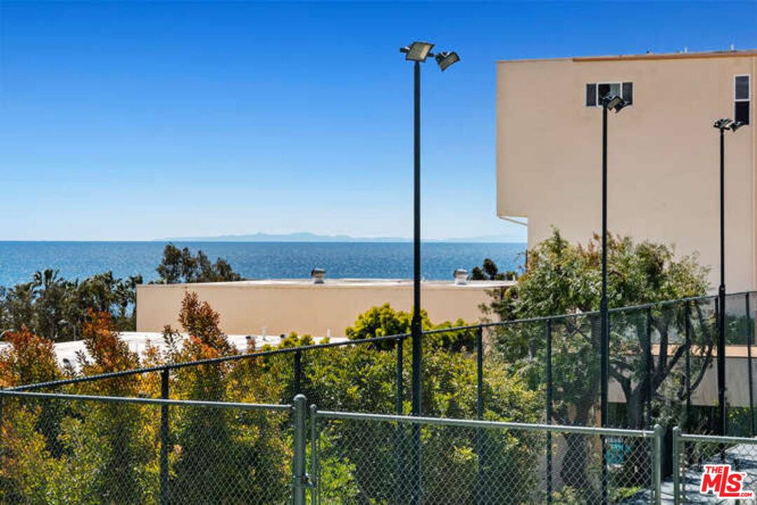 Apartment for rent at 23901 Civic Center Way #140, Malibu, CA 90265