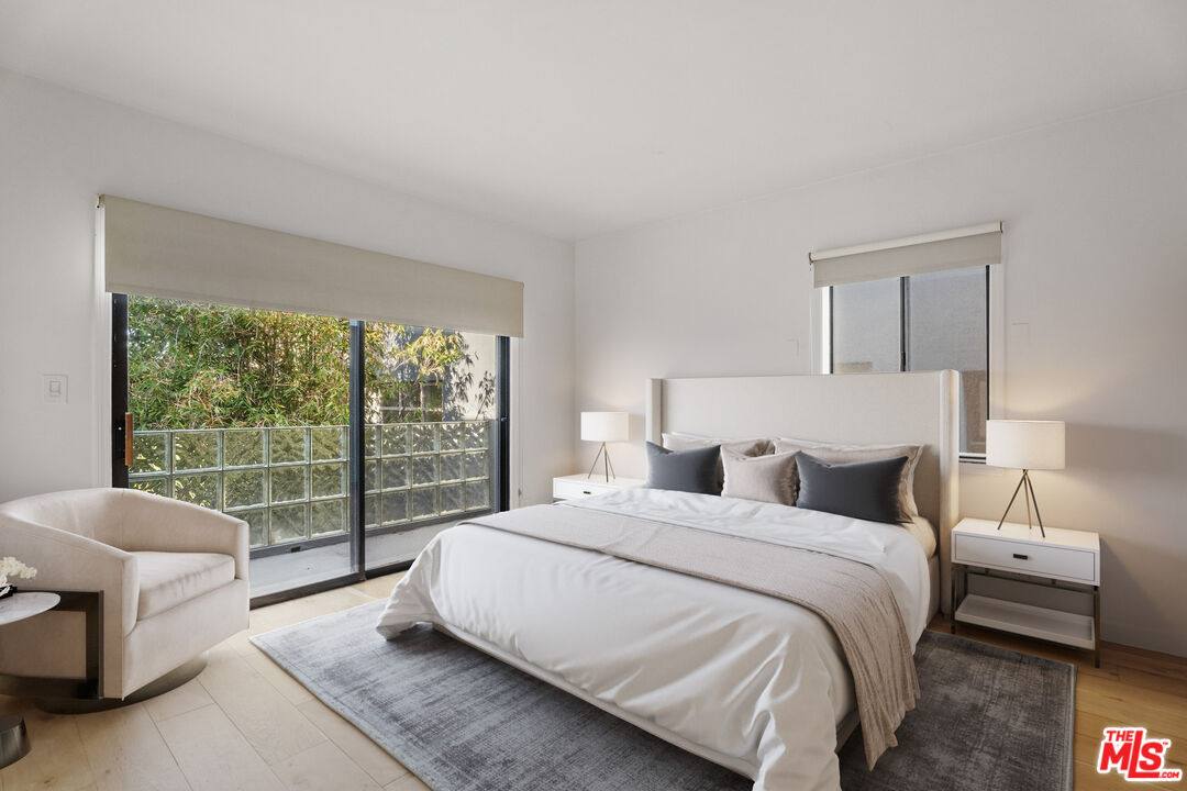 Townhouse for rent at 22 28th Ave, Venice, CA 90291