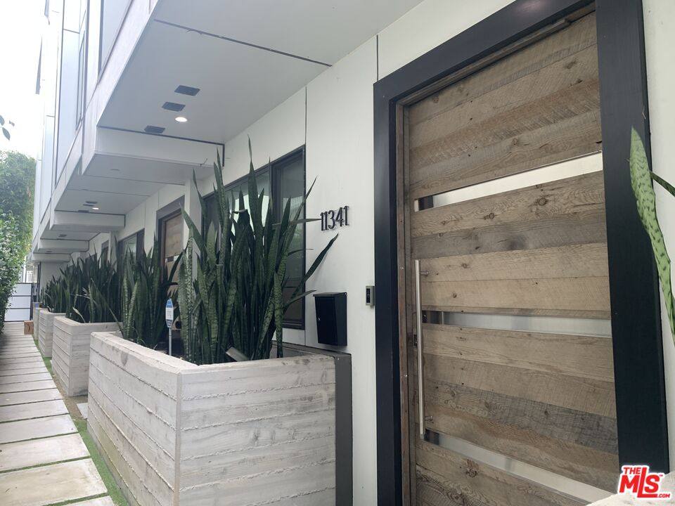 House for rent at 11341 Pearl St, Los Angeles, CA 90064
