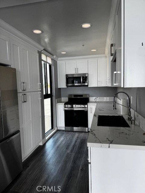 Condo for rent at 6117 E Seaside Way, Long Beach, CA 90803