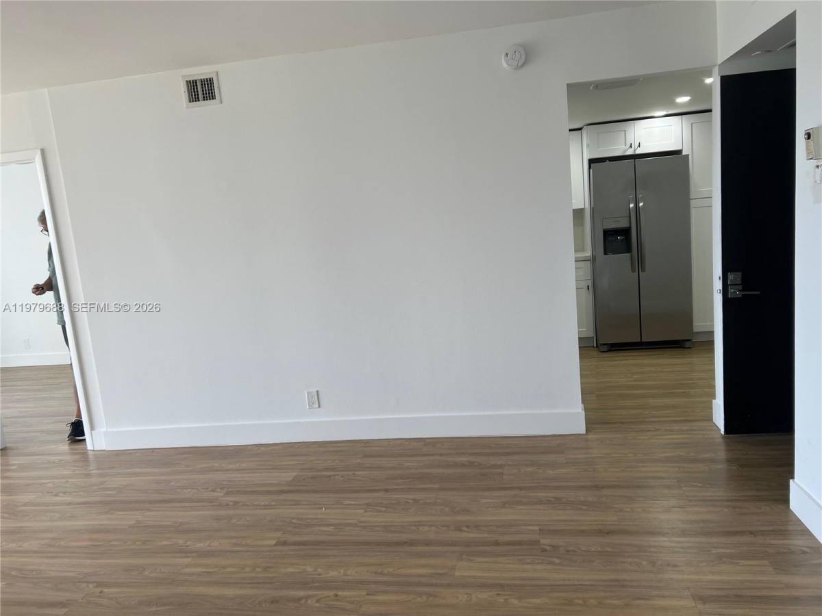 Condo for rent at 20301 W Country Club Dr #1024, Miami, FL 33180