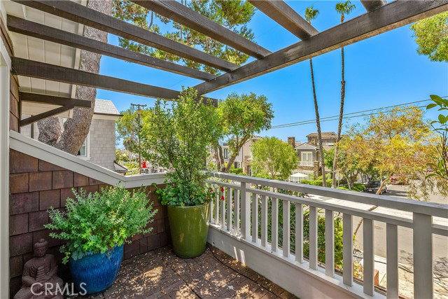 House for rent at 624 Poppy Ave, Corona Del Mar, CA 92625