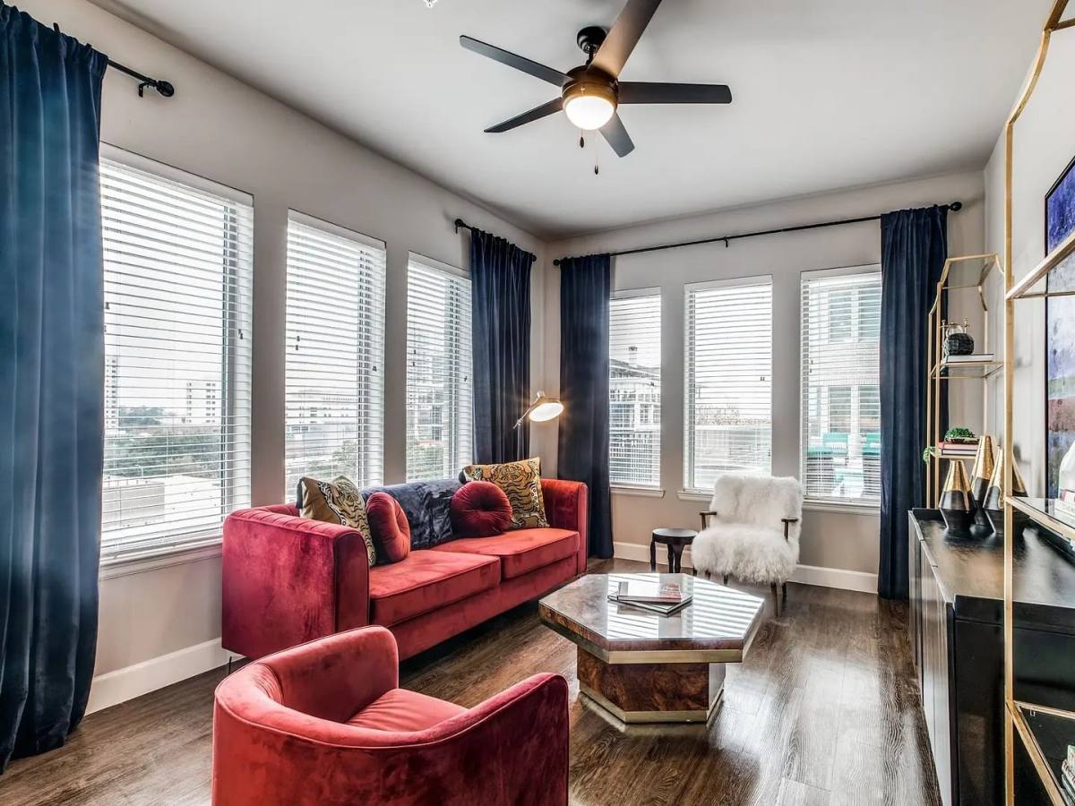 Apartment for rent at 5350 Crawford St, Houston, TX 77004