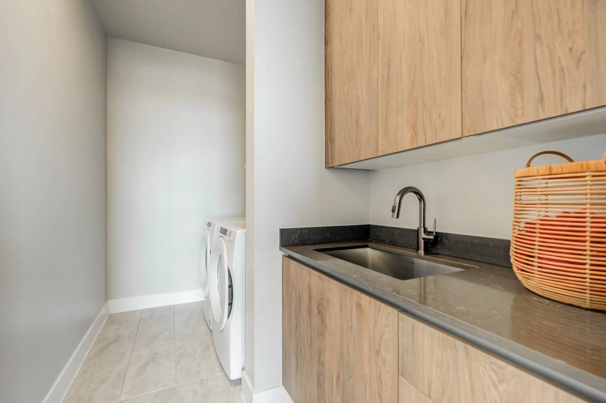 Apartment for rent at 510 W 20th St, Houston, TX 77008