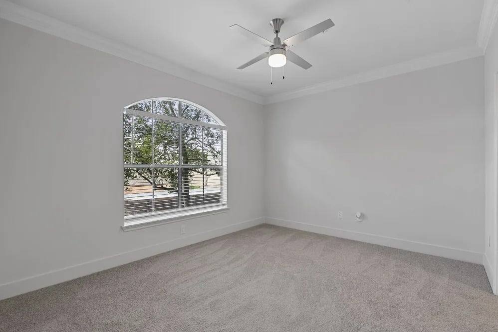 Apartment for rent at 7500 Kirby Dr, Houston, TX 77030
