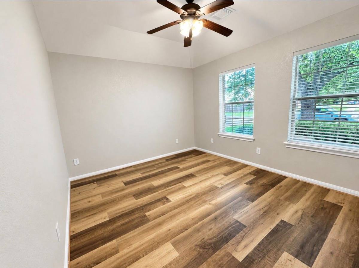 House for rent at 812 Hollyhock Dr, Stafford, TX 77477