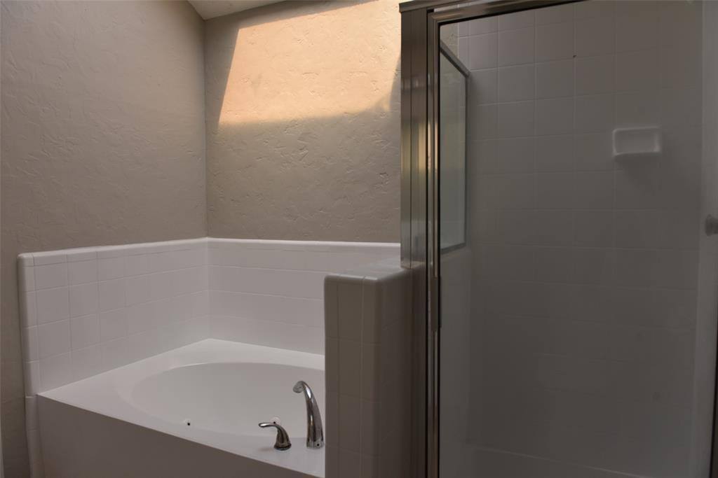 House for rent at 12307 Glenmeadow Dr, Stafford, TX 77477