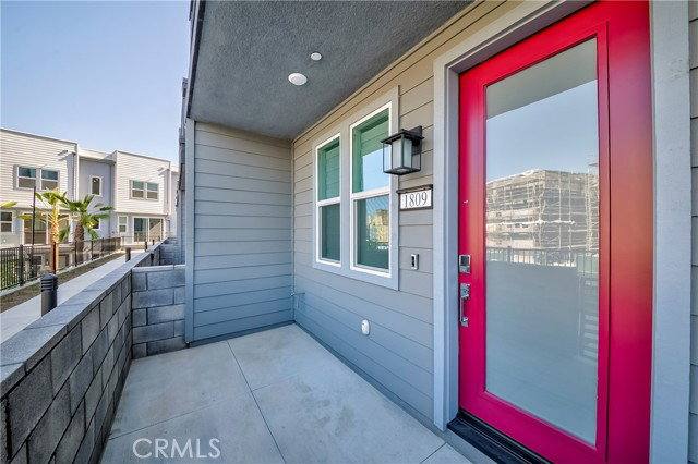 Townhouse for rent at 1809 Lychee St, Fullerton, CA 92835