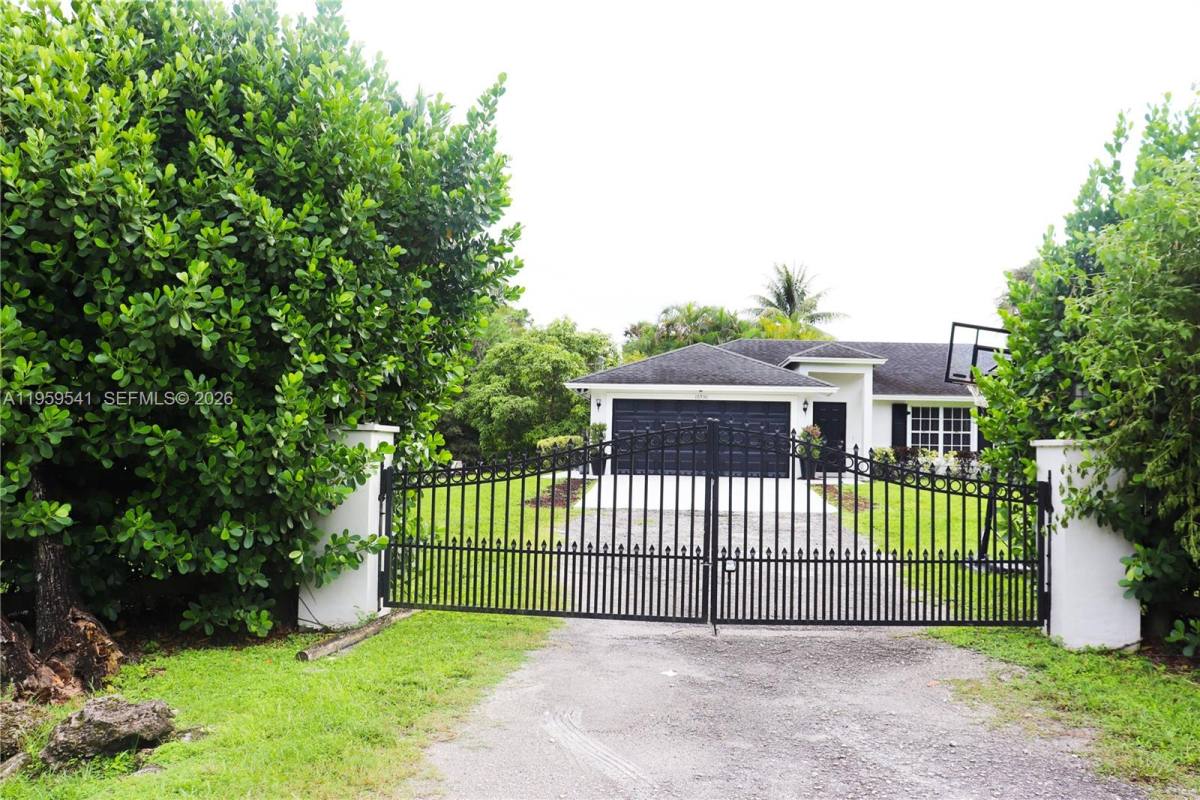 House for rent at 16930 Mead Hill Dr W, Loxahatchee, FL 33470