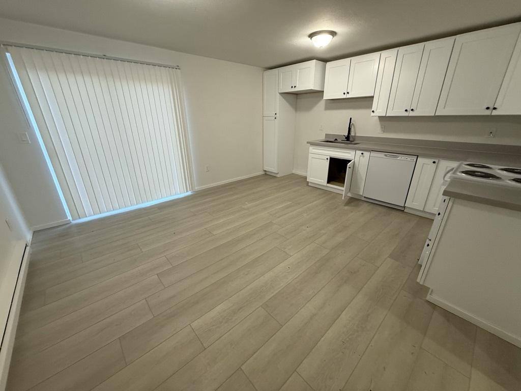 Townhouse for rent at 508 11th St NW, Puyallup, WA 98371