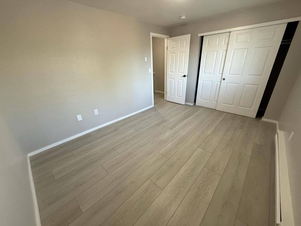 Townhouse for rent at 508 11th St NW, Puyallup, WA 98371