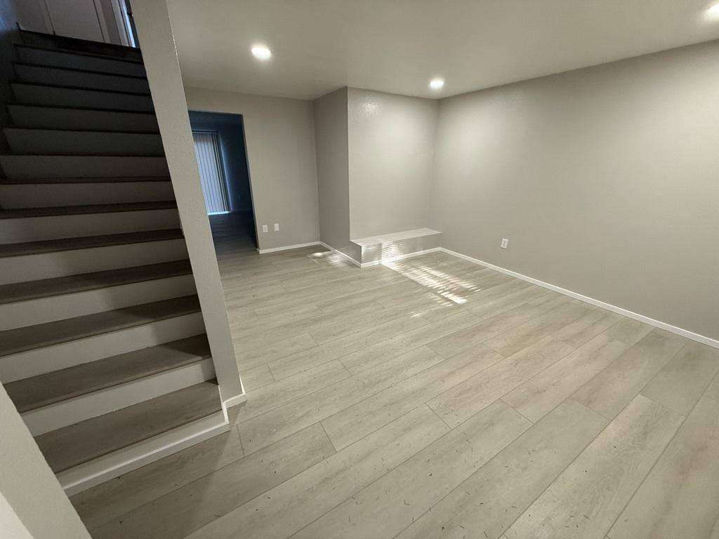 Townhouse for rent at 508 11th St NW, Puyallup, WA 98371
