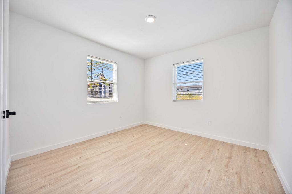 Apartment for rent at 6811 Del Rio St, Houston, TX 77021