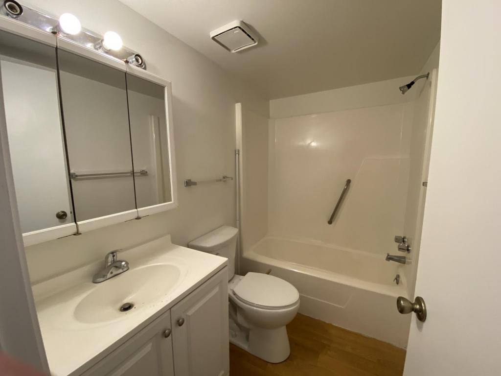 Apartment for rent at 960 Life Dr, Christiansburg, VA 24073