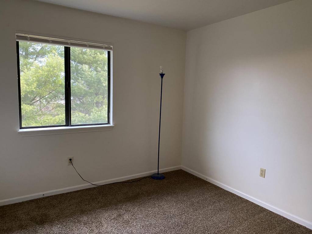Apartment for rent at 960 Life Dr, Christiansburg, VA 24073