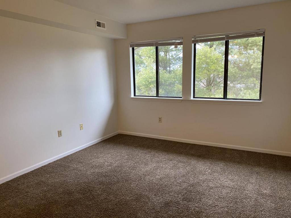 Apartment for rent at 960 Life Dr, Christiansburg, VA 24073