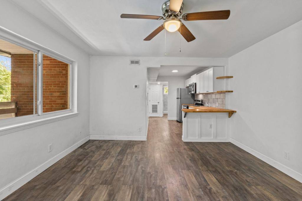 Apartment for rent at 2421 Bolton St, Norfolk, VA 23504