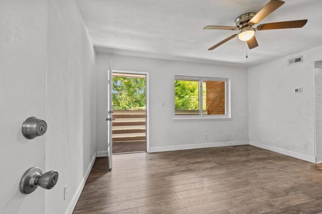 Apartment for rent at 2421 Bolton St, Norfolk, VA 23504