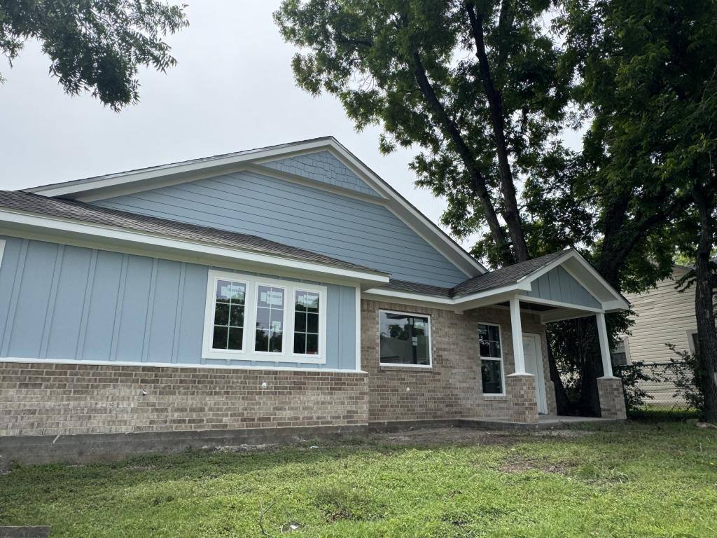 Townhouse for rent at 717 N 3rd St, Temple, TX 76501
