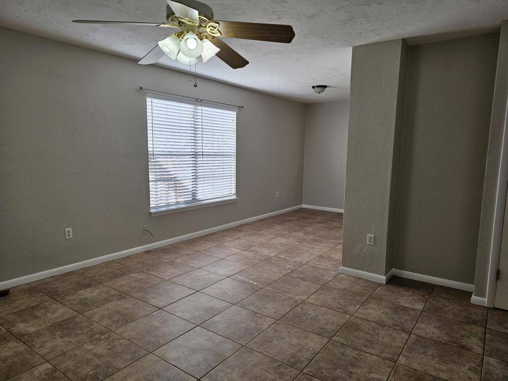 Apartment for rent at 2205 Conway Dr #200, Deltona, FL 32738