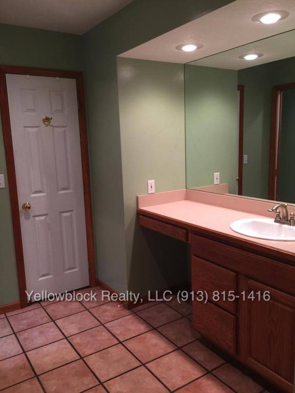 House for rent at 2311 W 79th St, Prairie Village, KS 66208