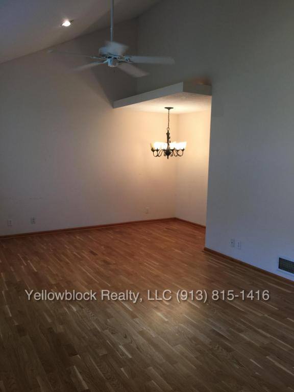 House for rent at 2311 W 79th St, Prairie Village, KS 66208