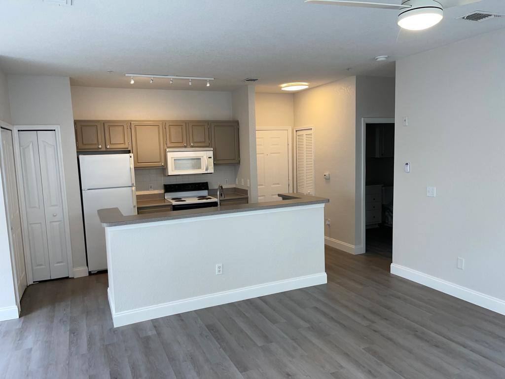 Condo for rent at 2513 Maitland Crossing Way #14102, Orlando, FL 32810