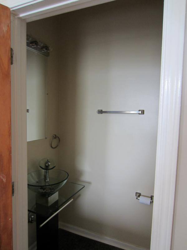 Condo for rent at 4321 S Ellis Ave #2, Chicago, IL 60653
