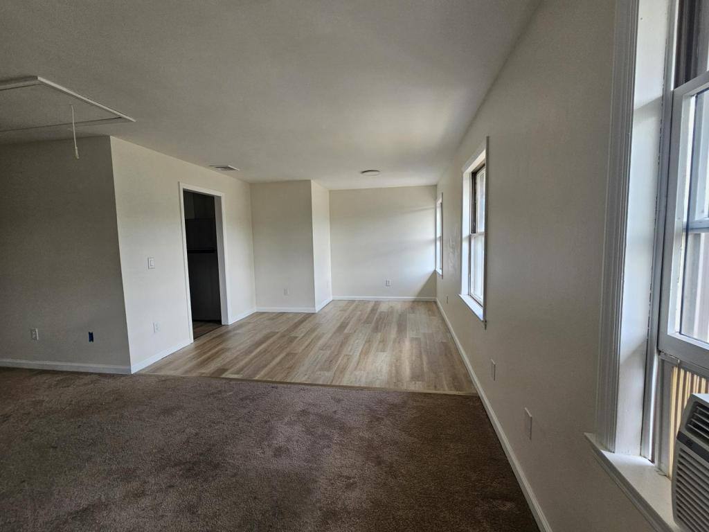 Apartment for rent at 100 Quarry Rd, Hamburg, NJ 07419