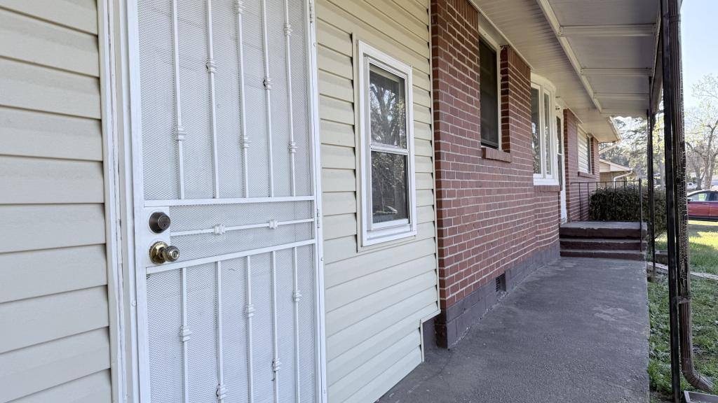 House for rent at 865 Jett Rd, Jonesboro, GA 30236
