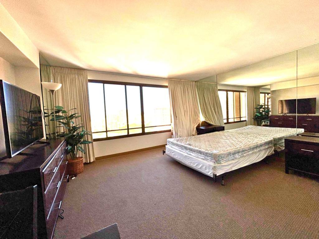 Apartment for rent at 1778 Ala Moana Blvd #3215, Honolulu, HI 96815