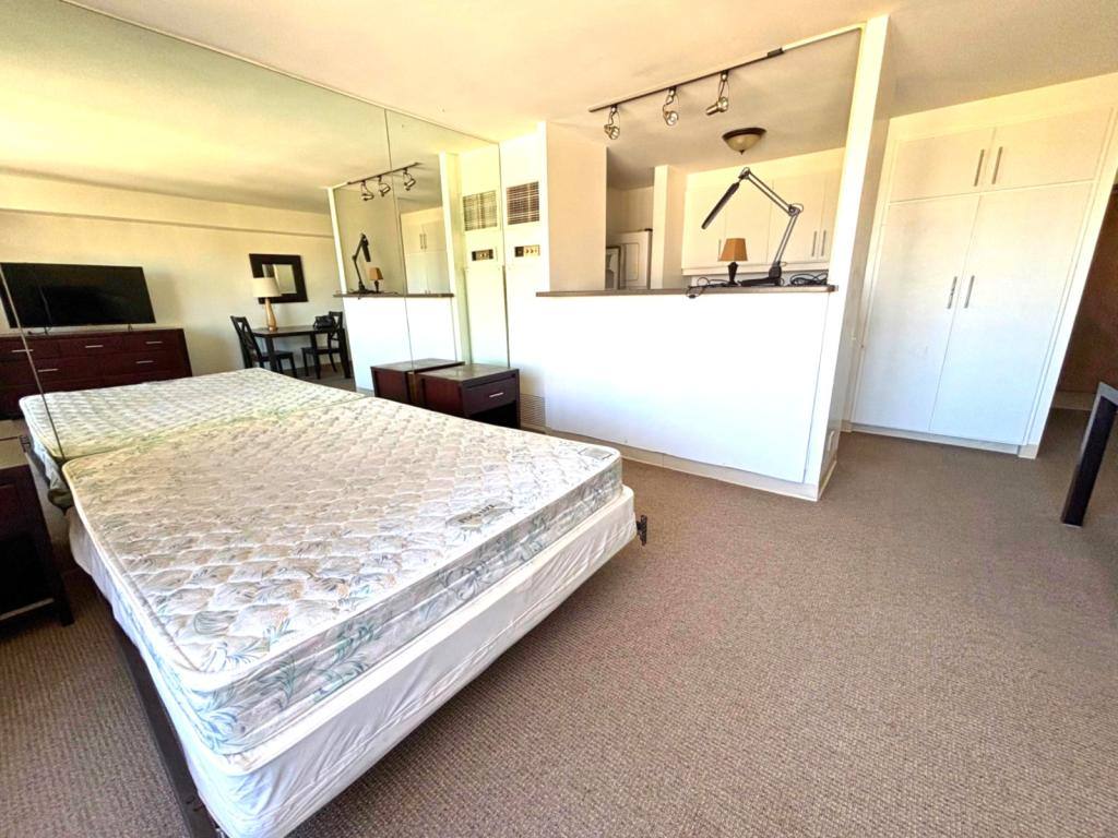 Apartment for rent at 1778 Ala Moana Blvd #3215, Honolulu, HI 96815