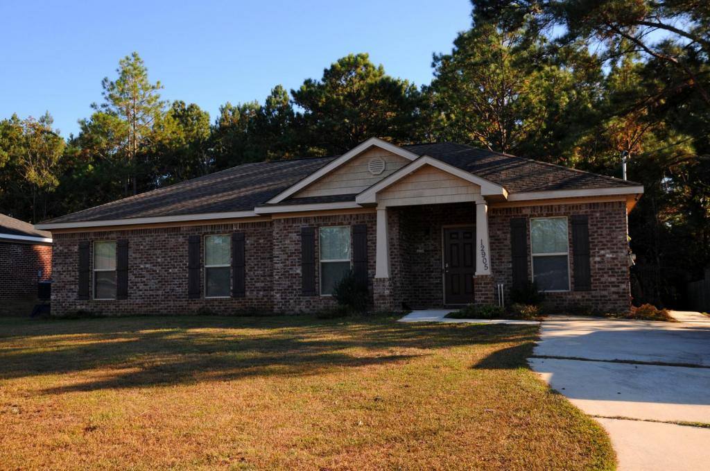 House for rent at 12905 Pearson Place Dr, Wilmer, AL 36587