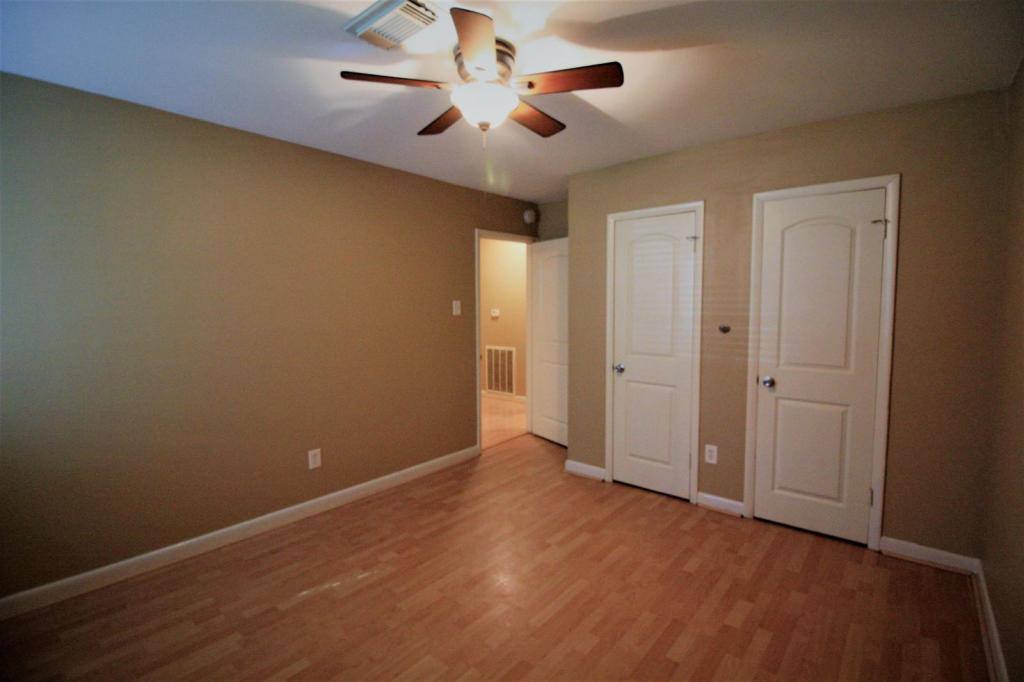 House for rent at 5830 Effingham Dr, Houston, TX 77035