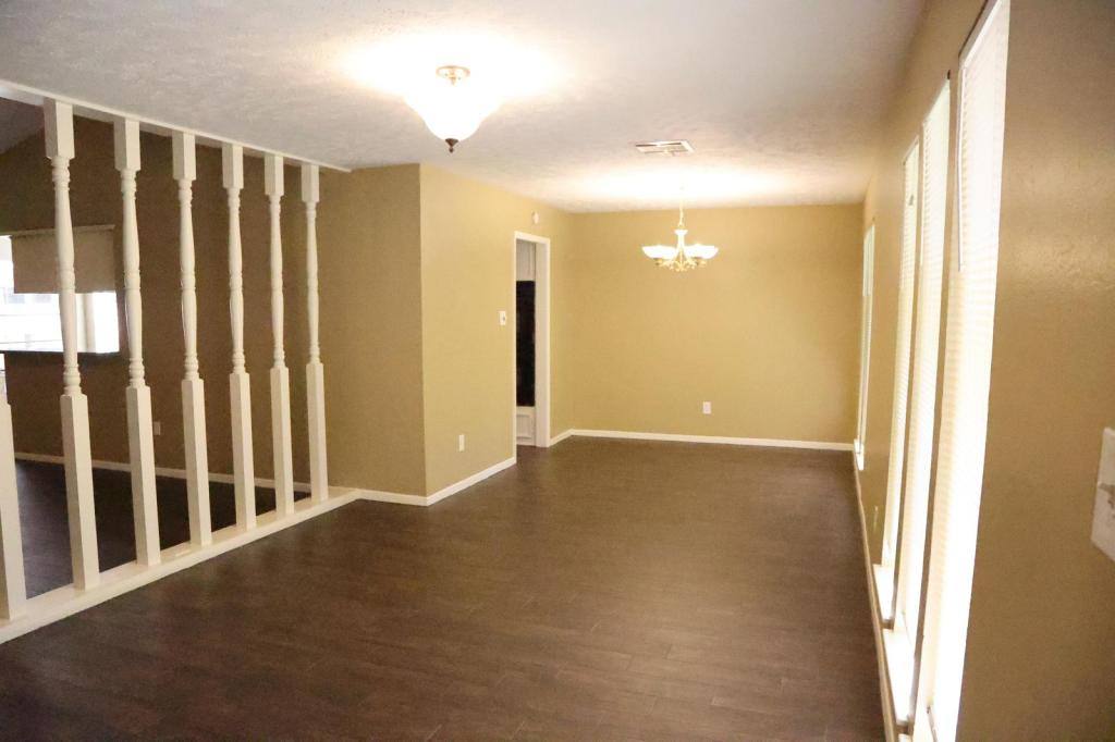 House for rent at 2215 Silver Falls Dr, Kingwood, TX 77339