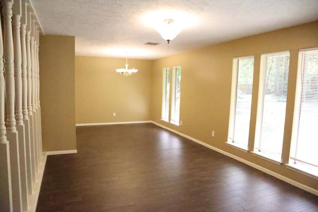 House for rent at 2215 Silver Falls Dr, Kingwood, TX 77339