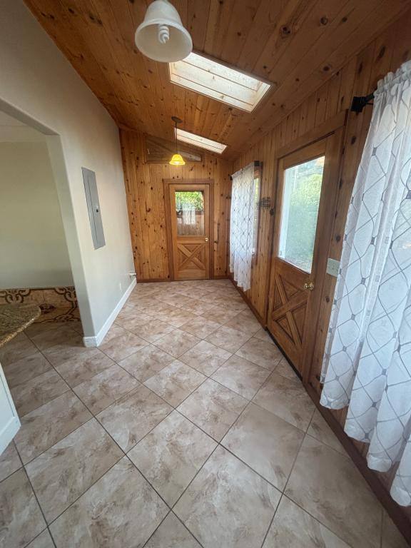 House for rent at 663 S 11th St, Coos Bay, OR 97420