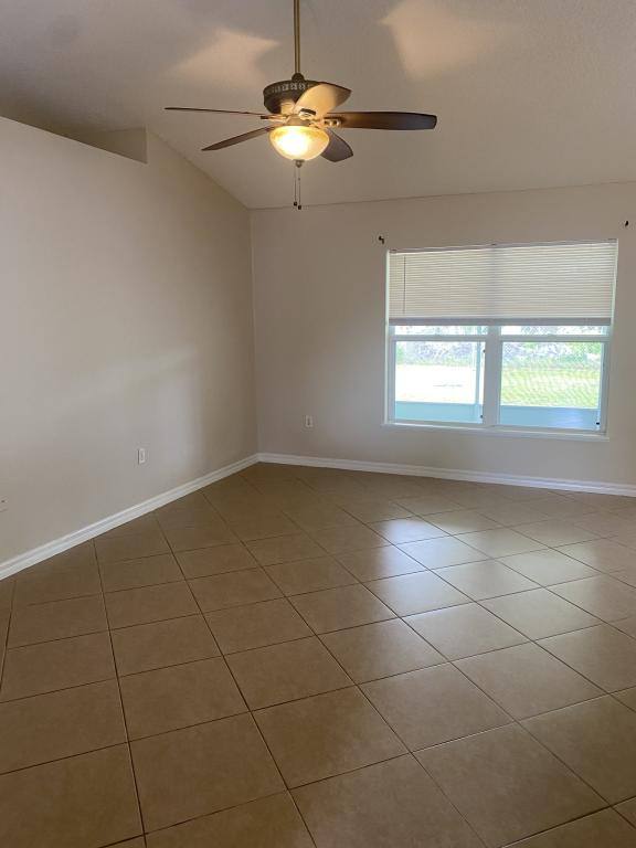 House for rent at 305 Chiquita Court, Kissimmee, FL 34758