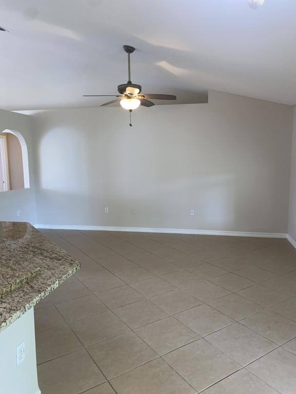 House for rent at 305 Chiquita Court, Kissimmee, FL 34758