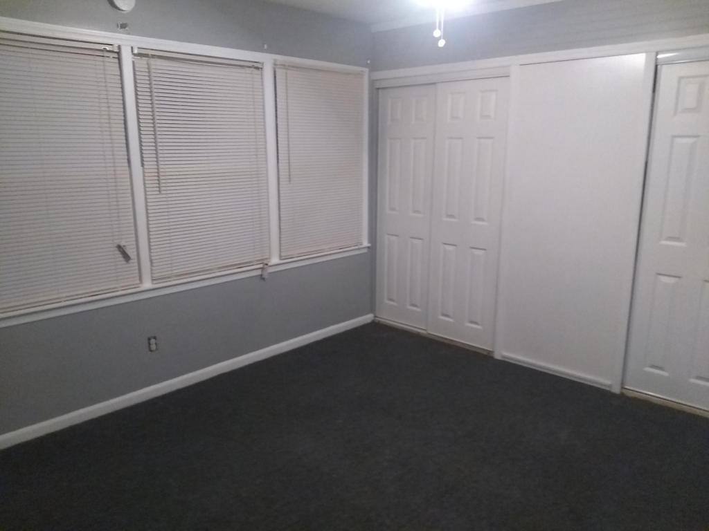 Townhouse for rent at 228 8th St, Decatur, AL 35601