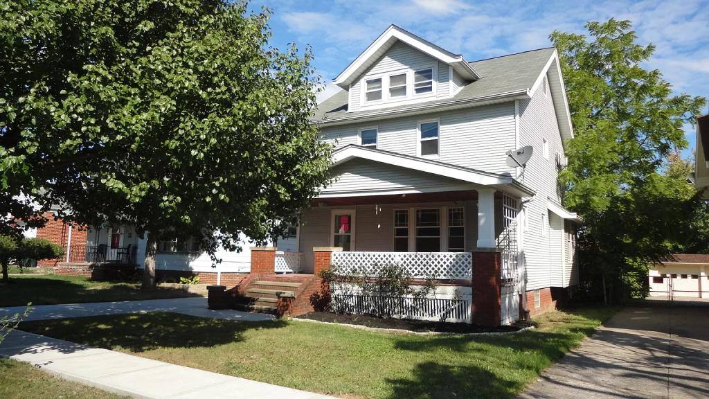 House for rent at 3330 Fortune Ave, Cleveland, OH 44129