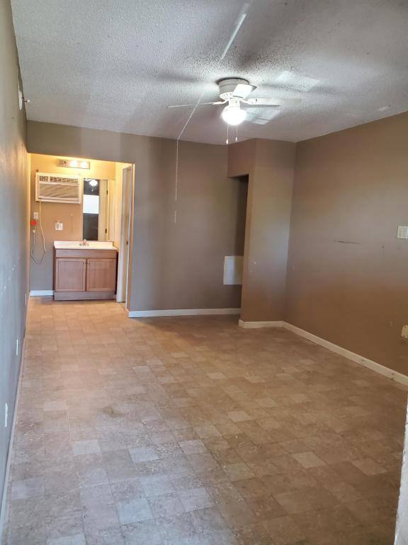 Apartment for rent at 106 N Carter St, Hammond, LA 70401