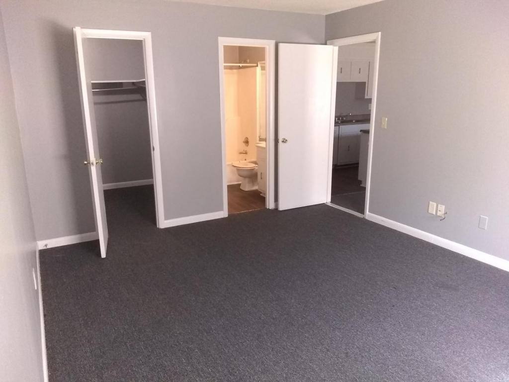 Apartment for rent at 2404 Old Blue Spring Rd NW, Huntsville, AL 35810