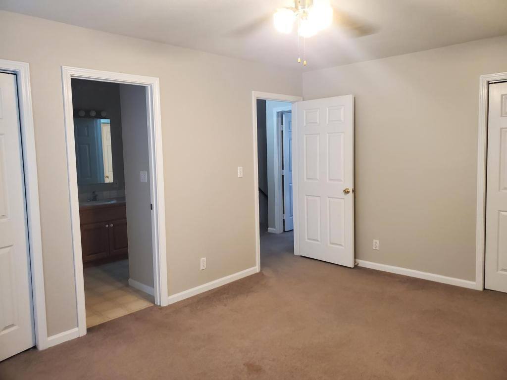 Townhouse for rent at 233 Elm St, Baldwin City, KS 66006