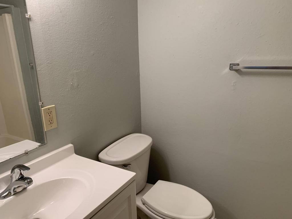 House for rent at 825 Lyndhurst St, Dunedin, FL 34698